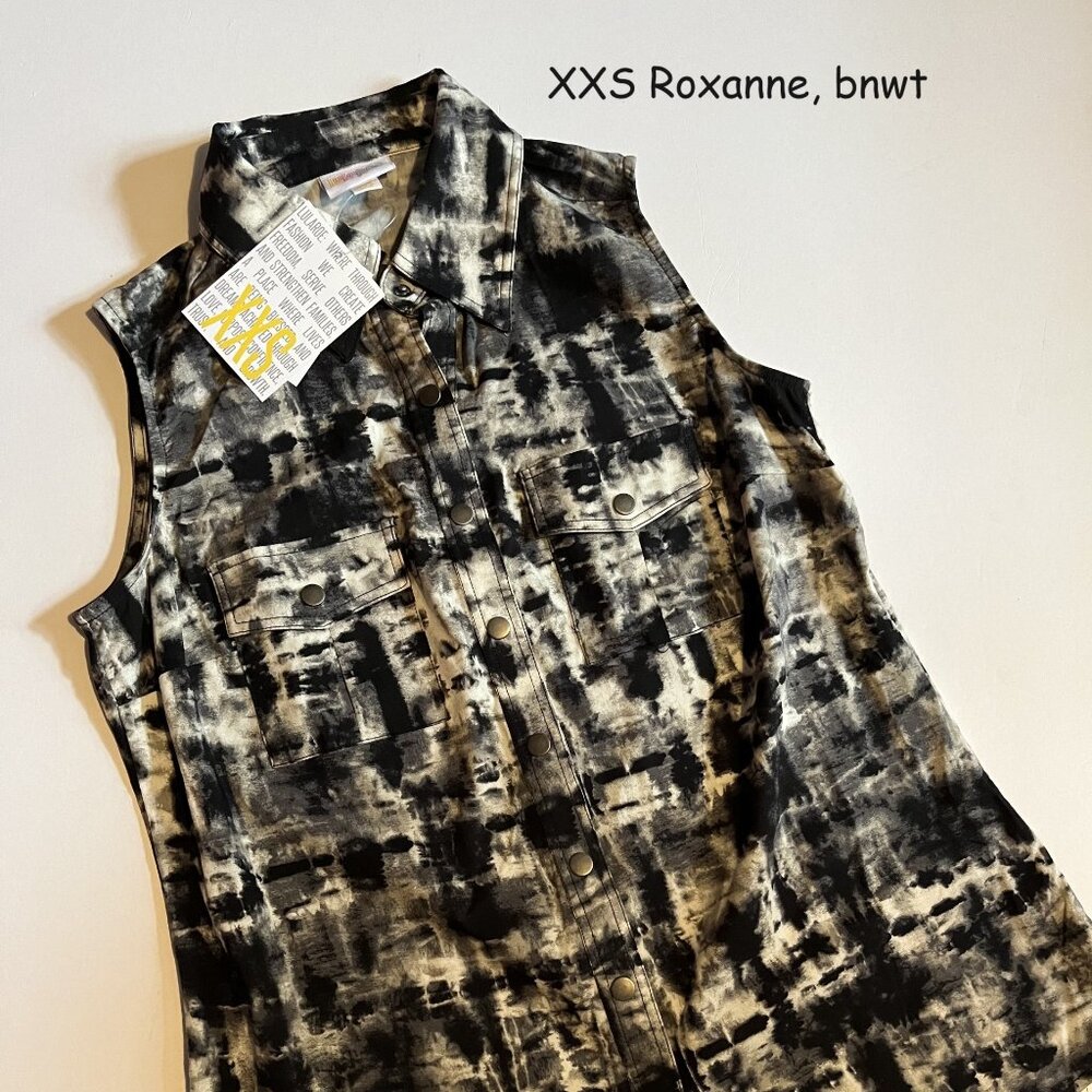 NWT XXS Lularoe Roxanne button down top, black and white tie-dye - Picture 1 of 2